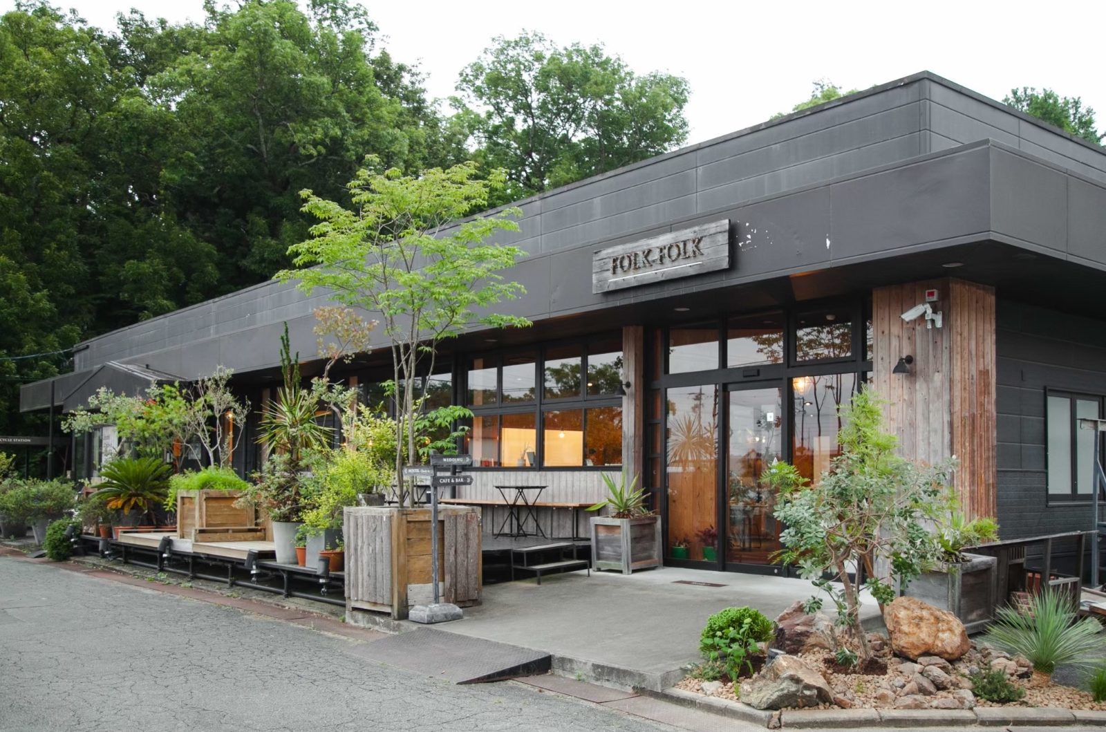 FOLK FOLK外観